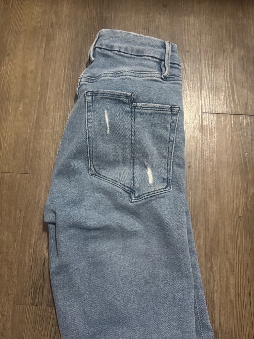 Good American - Good Legs Straight Jeans - Light Wash - Picture 9 of 10